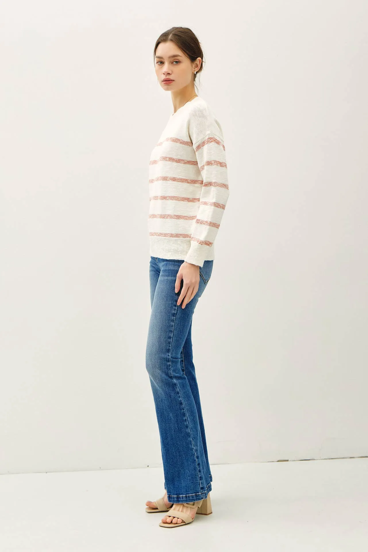 HEATHER STRIPED LONG SLEEVE SWEATER