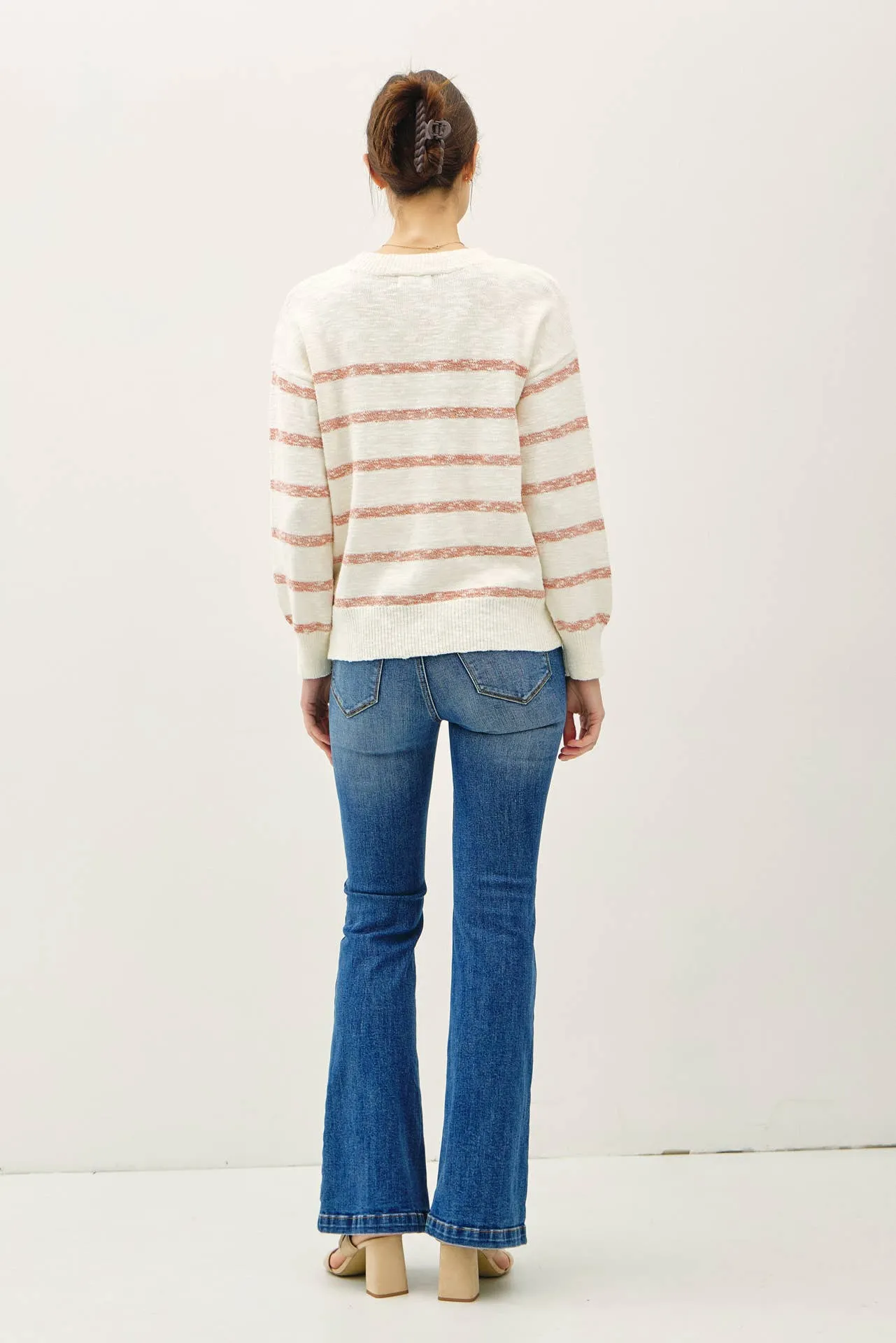 HEATHER STRIPED LONG SLEEVE SWEATER